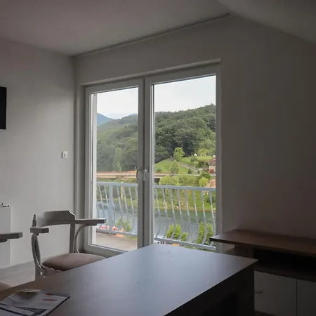 Apartment Tadic And By The Shore Of Rama *