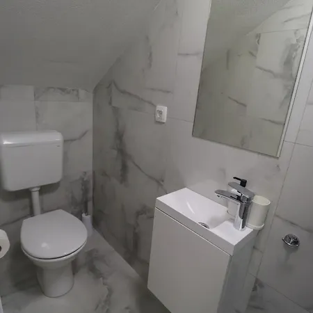 Tadic And By The Shore Of Rama * Prozor