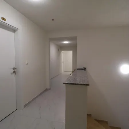 Tadic And By The Shore Of Rama Apartment *