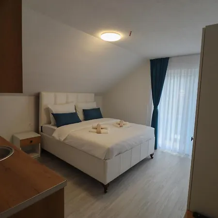 Tadic And By The Shore Of Rama * Prozor