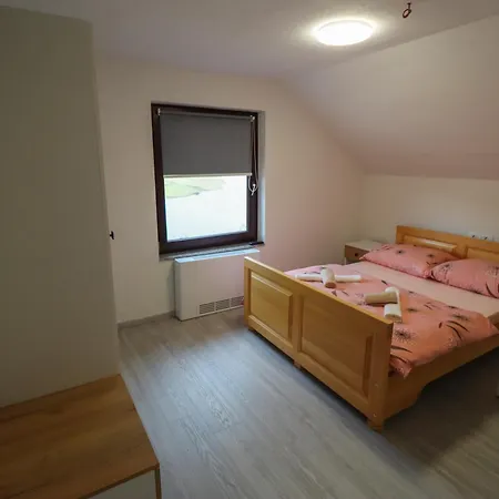 Tadic And By The Shore Of Rama Appartement