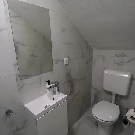 Tadic And By The Shore Of Rama Appartement