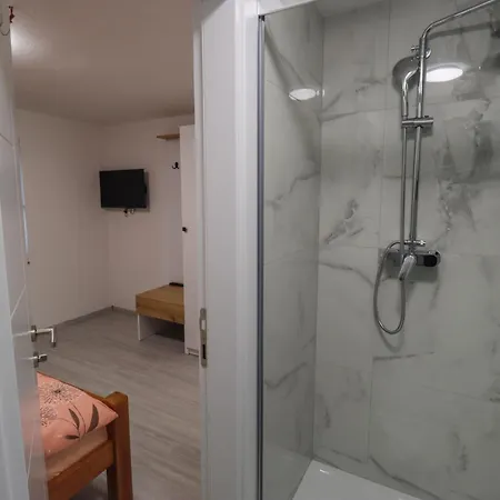 Tadic And By The Shore Of Rama Appartement