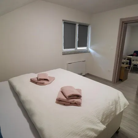 Tadic And By The Shore Of Rama Appartement Prozor