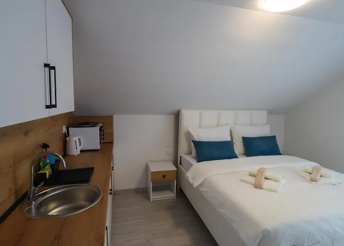 Tadic And By The Shore Of Rama *