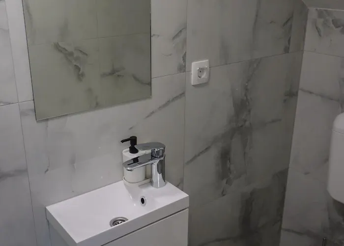 Tadic And By The Shore Of Rama شقة