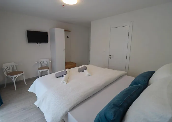 شقة Tadic And By The Shore Of Rama Prozor