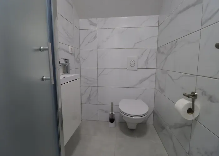 Tadic And By The Shore Of Rama شقة