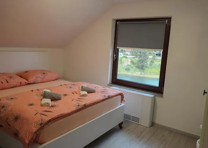 Tadic And By The Shore Of Rama * Prozor