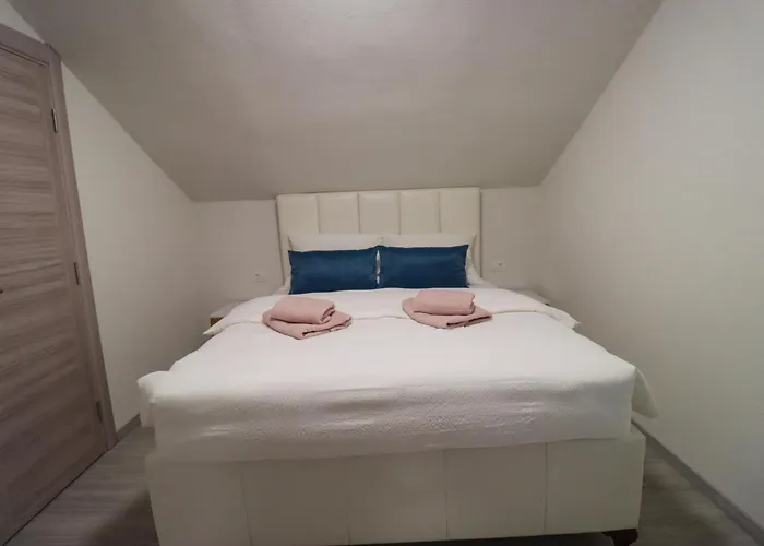 Tadic And By The Shore Of Rama